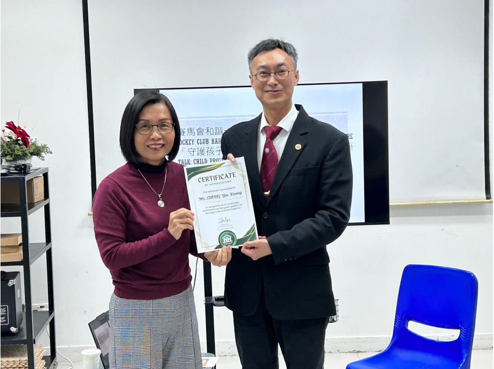 31587318-f643-45b9-a6cc-07830654fb32